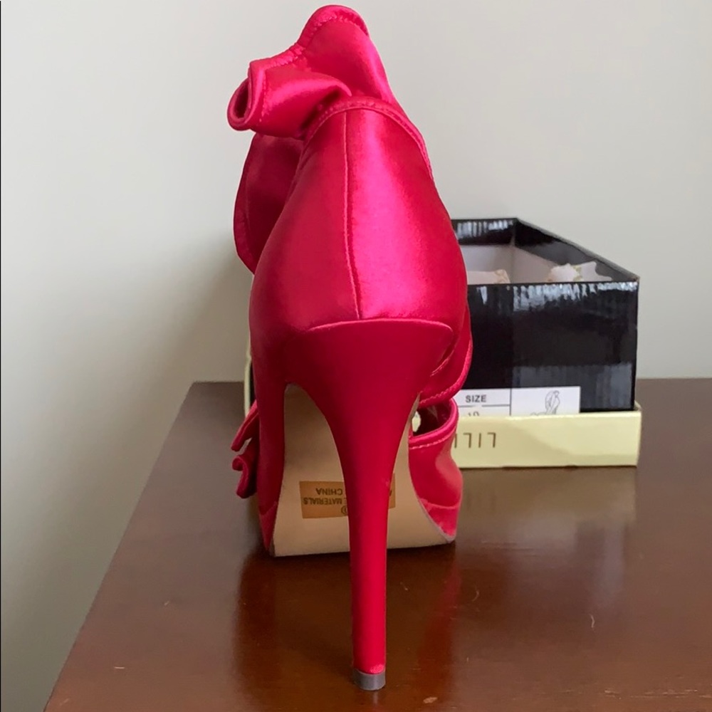 WOMANS HEELS SIZE 10 - Picture 3 of 4